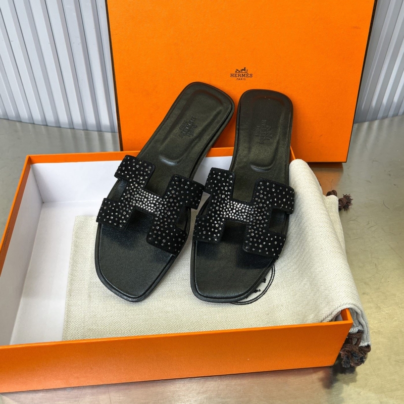 H**mes slippers